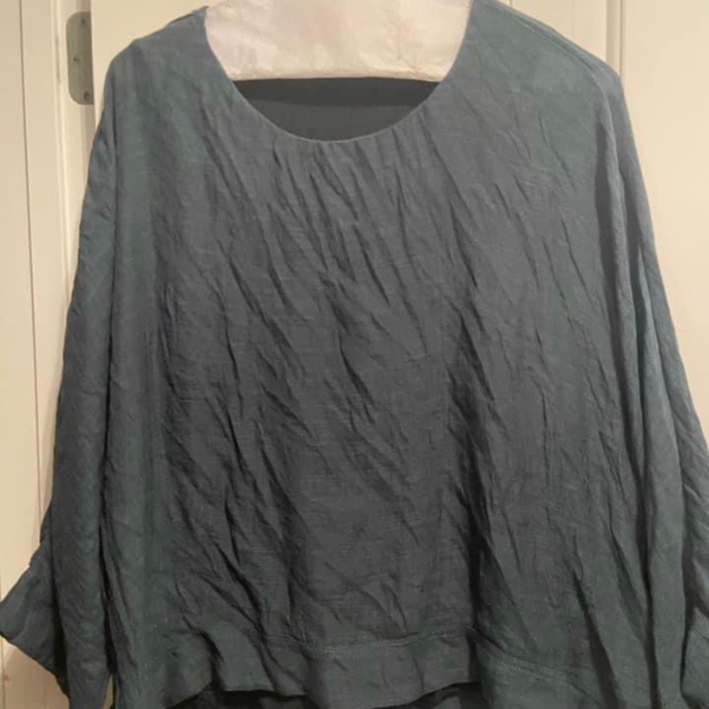 Umgee top size medium .. perfect condition!  Bought at local boutique